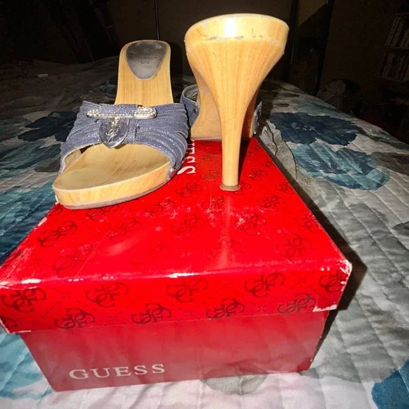 Guess Denim Women's slides with Heart Charm - Picture 3 of 7